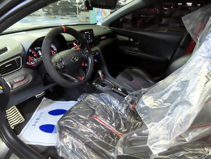 VELOSTER (JS)