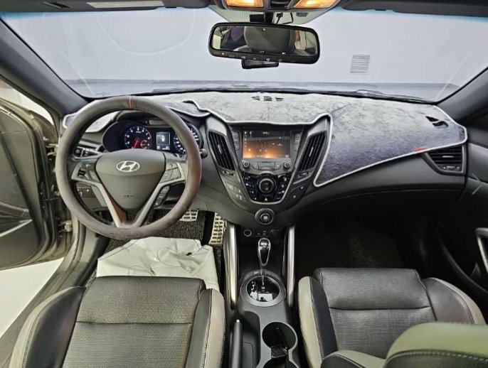 VELOSTER