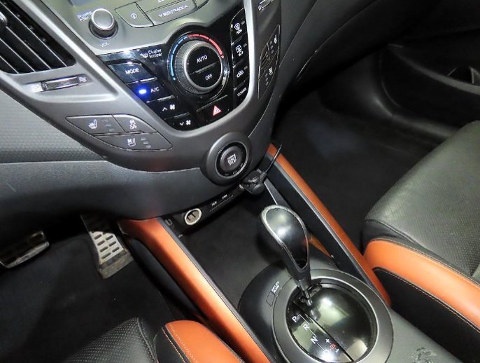 VELOSTER