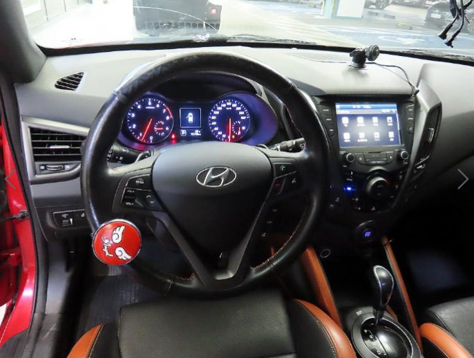 VELOSTER