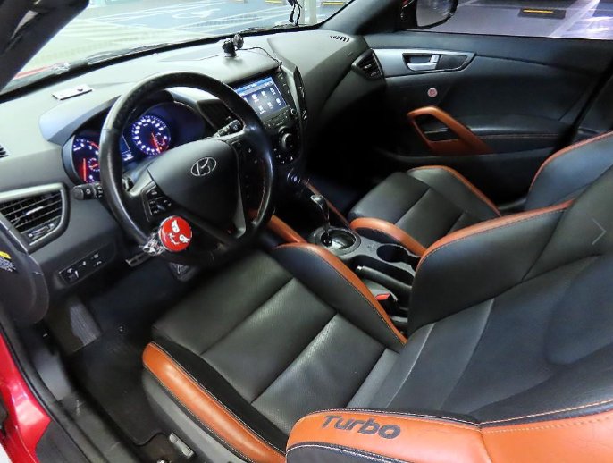 VELOSTER