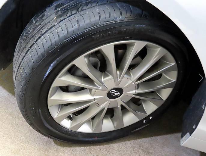 THE NEW SONATA LF IN WHITE